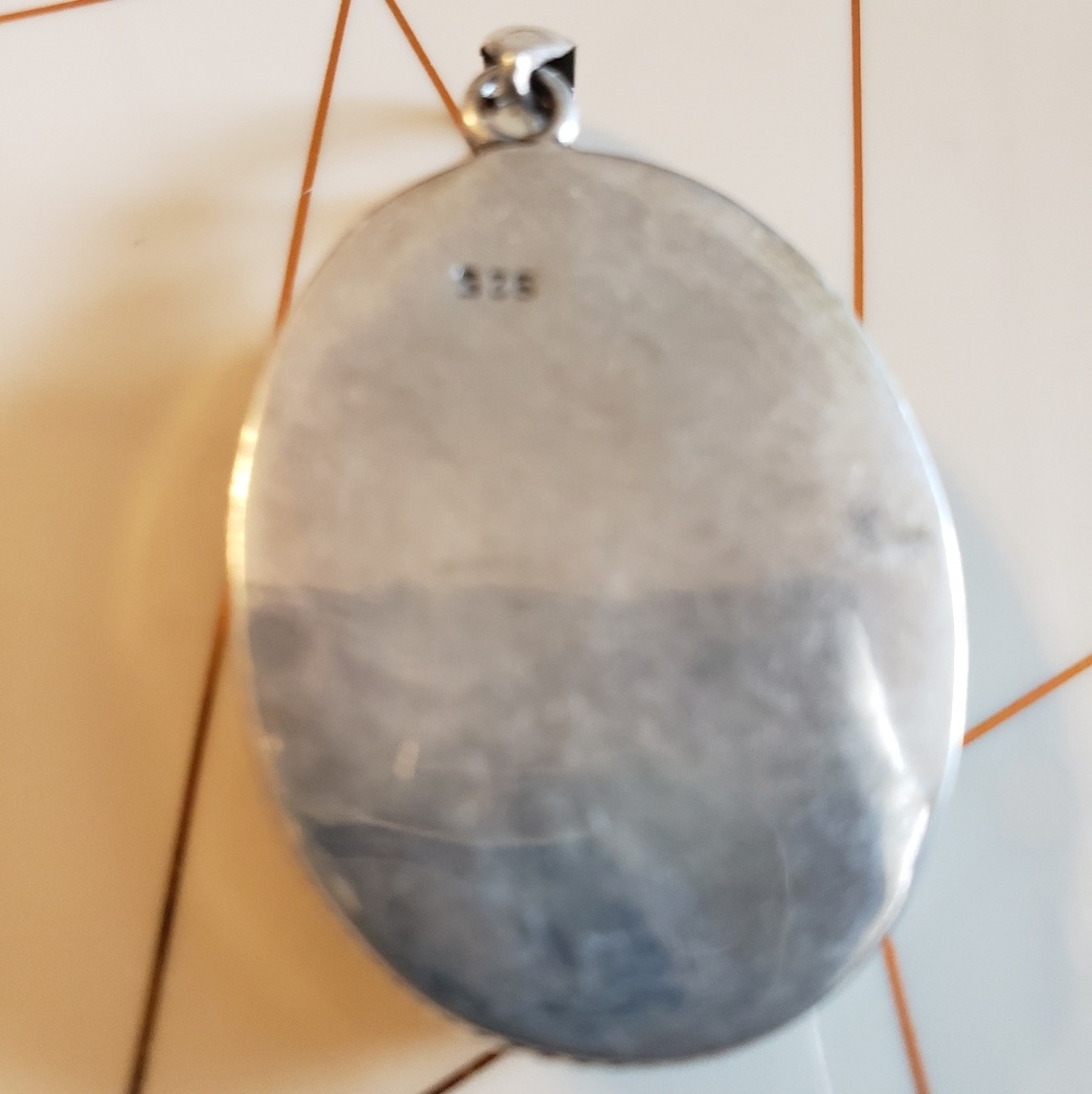 Sterling Silver Pendent - Picture 5 of 5